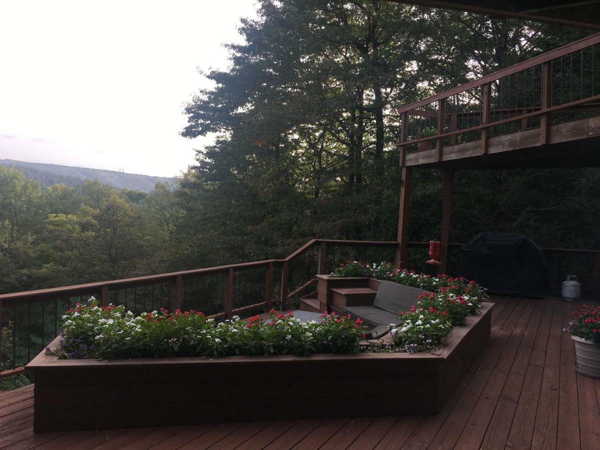 Mountain House * Palmerton